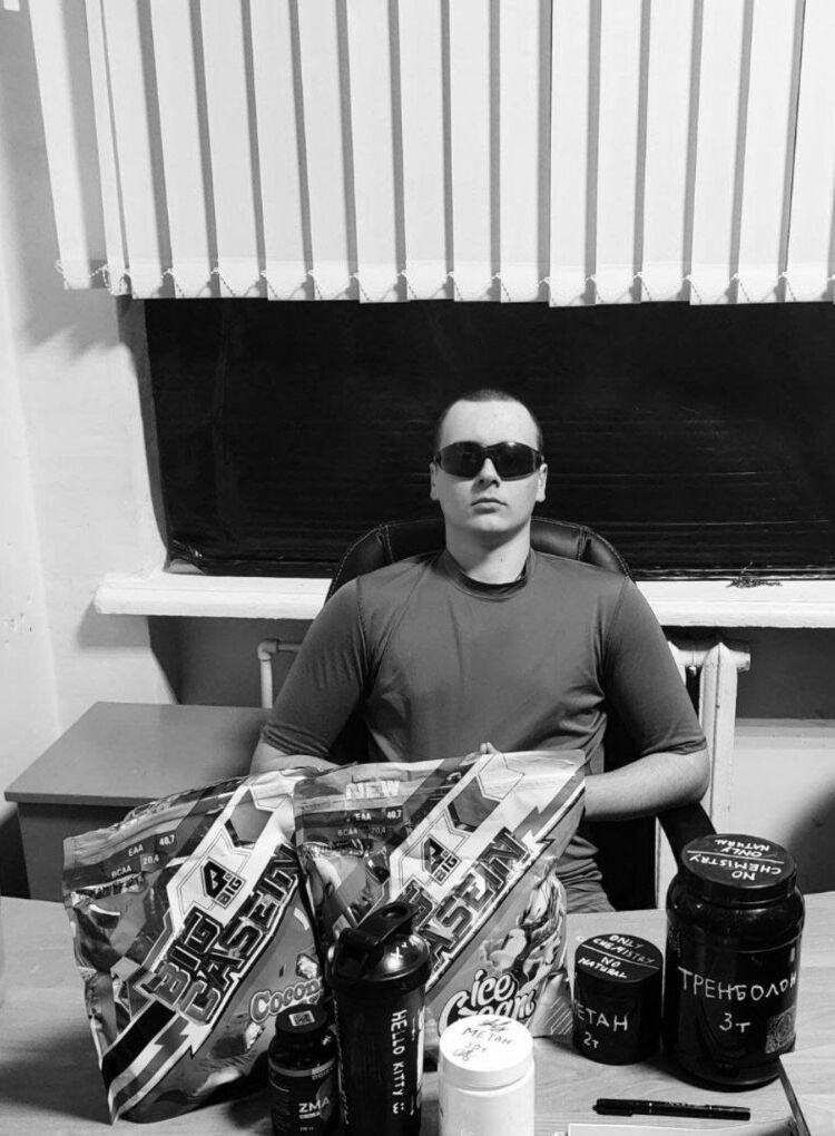  ,   Last_Fin, 21 ,   ,   