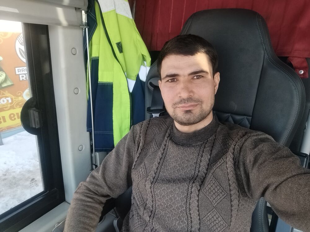  50201958  Suhanberdi, 31 ,    