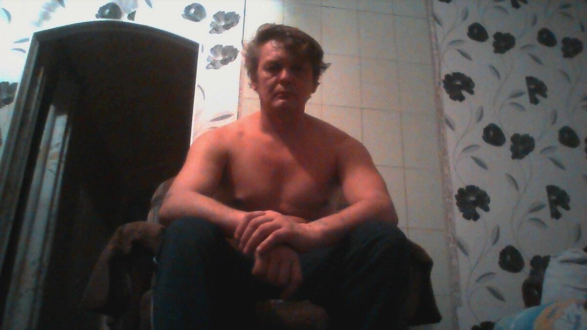  8700388  Aleks, 50 ,    -