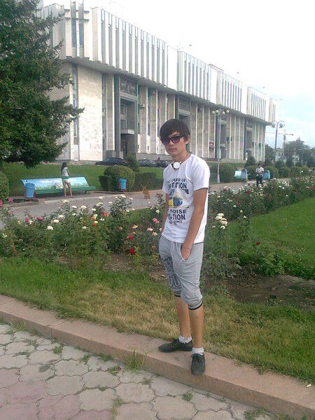  4775988  Azat, 29 ,    