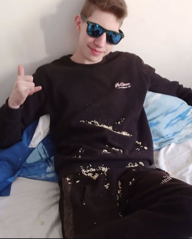  51463408  , 18 ,    --