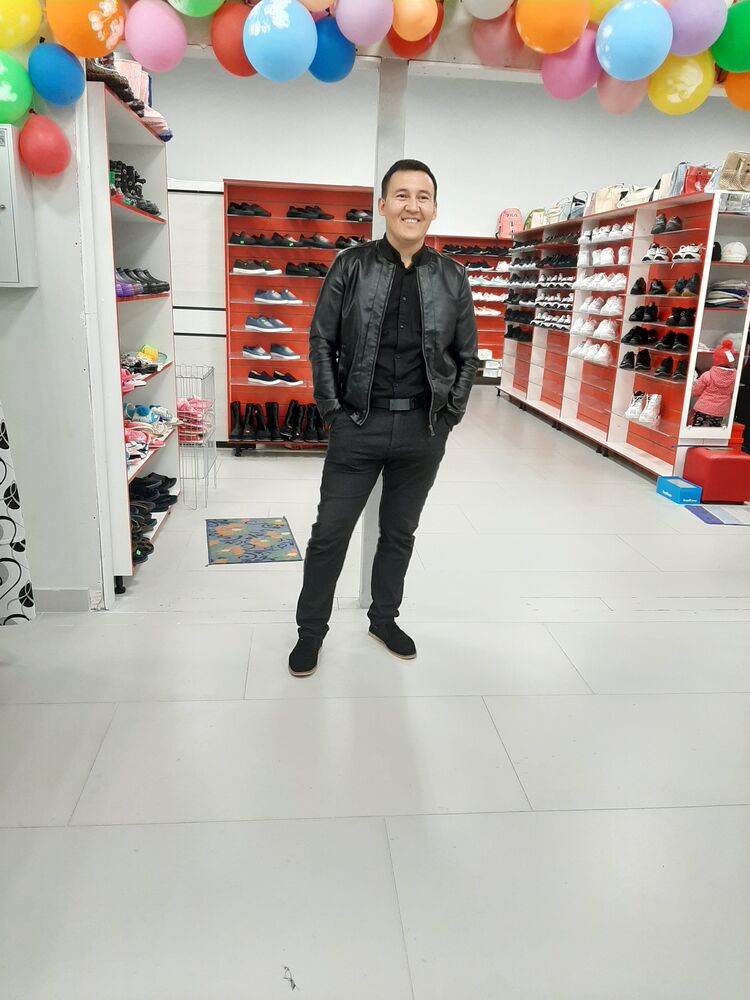  ,   AZIZBEK, 33 ,   ,   