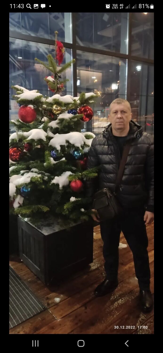  37701658  Andrey, 48 ,    