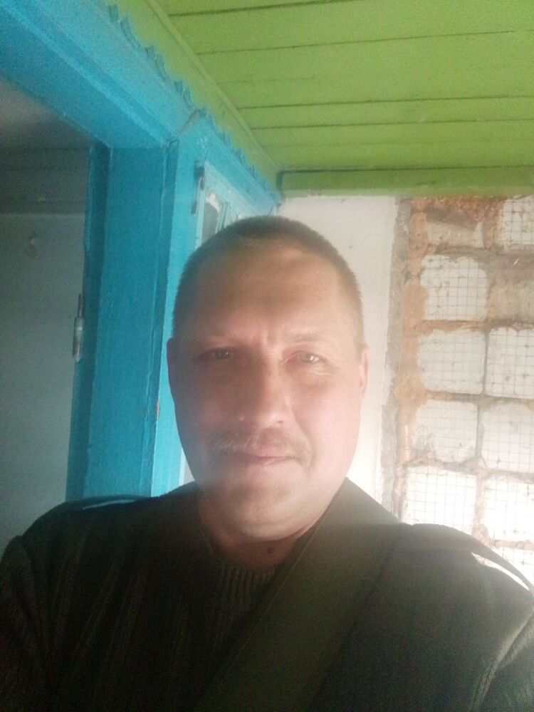  38660478  Alex, 48 ,    