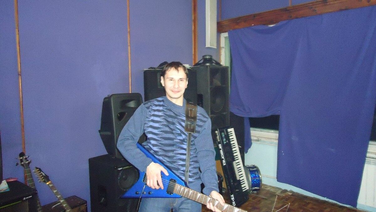  8302988  , 39 ,    -