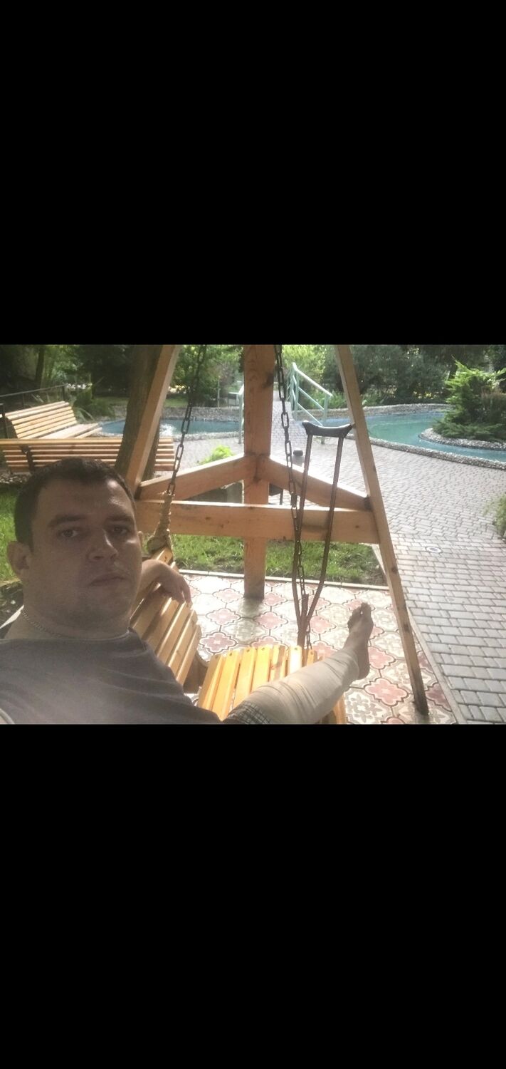  42900348  , 33 ,    