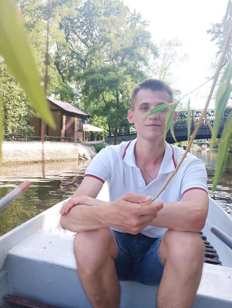  ,   Maksim, 25 ,     , c 