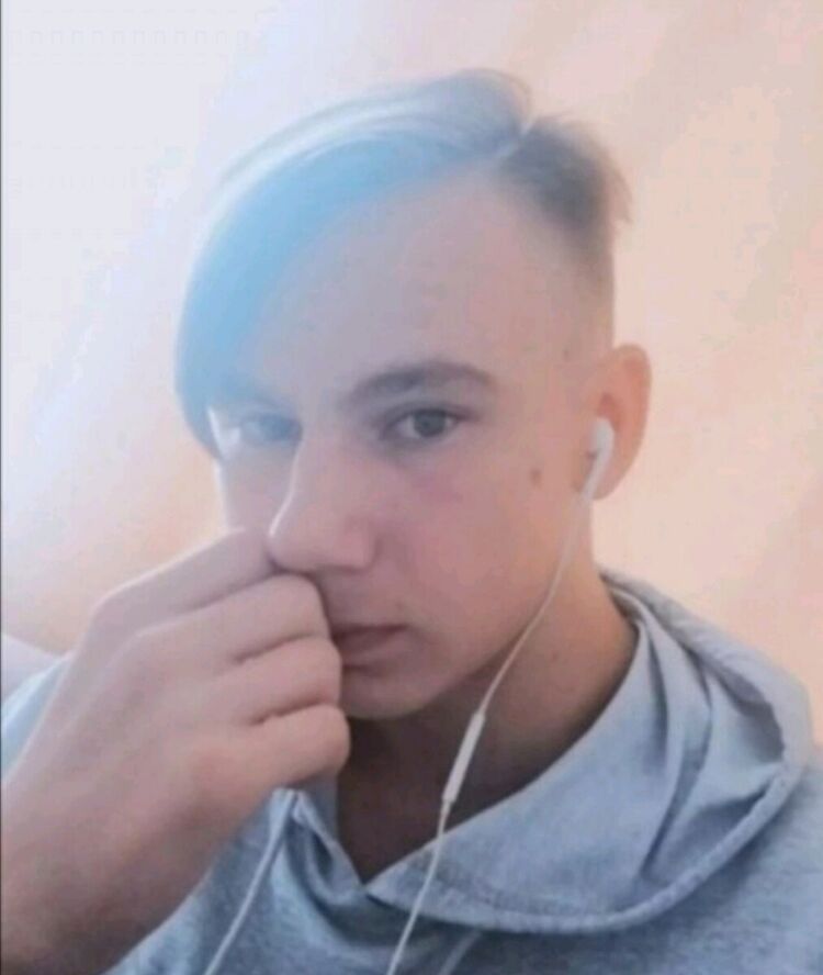  22210438  , 23 ,    