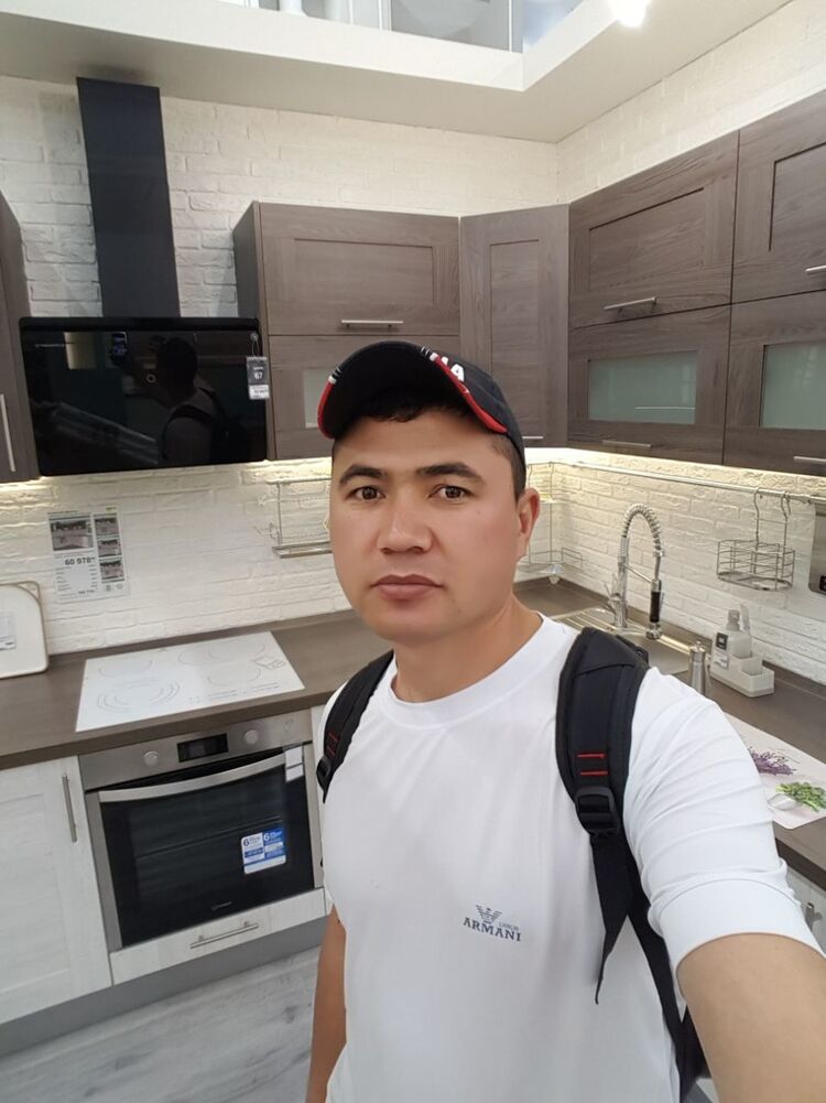  ,   Obidjon, 38 ,   