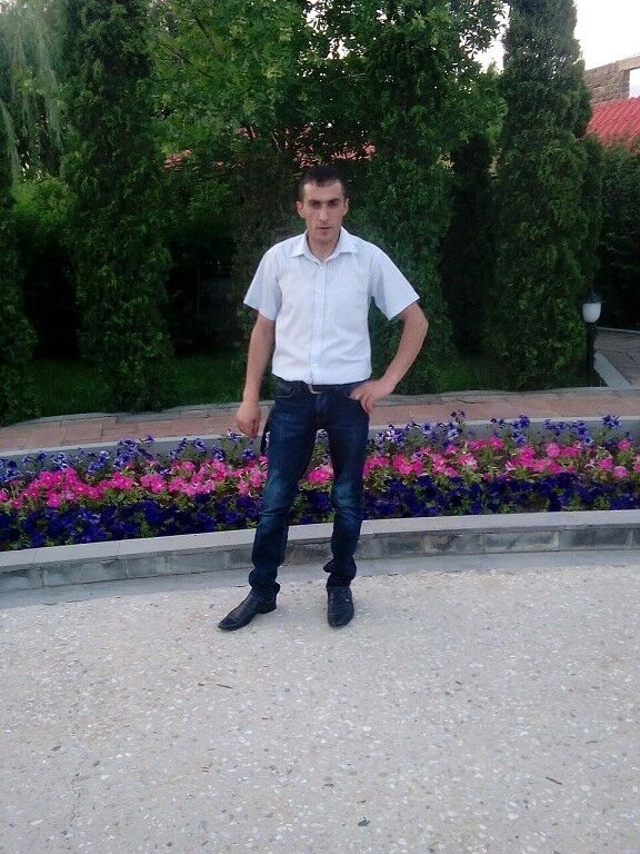  15085988  Sargis, 36 ,    