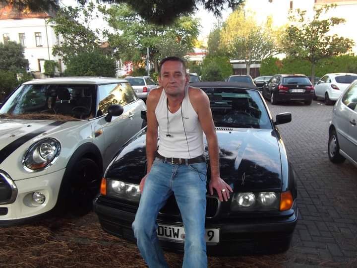  25926848  , 49 ,    