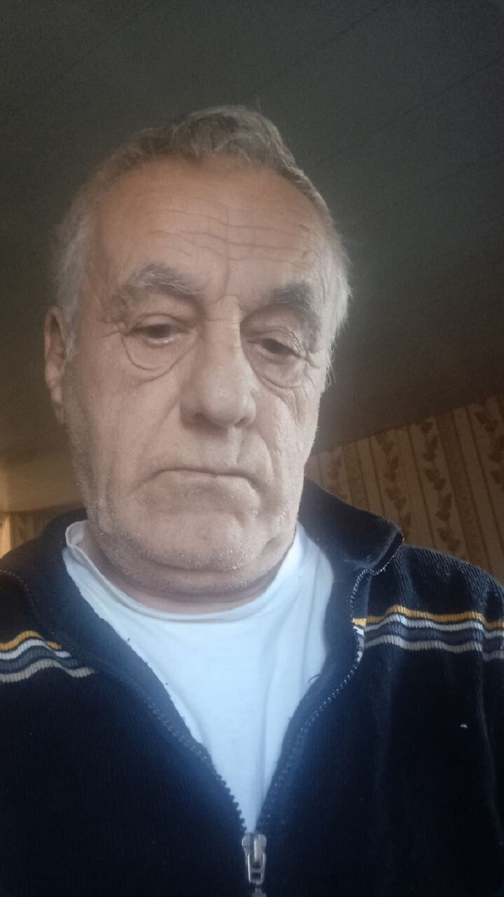  51764728  , 76 ,    