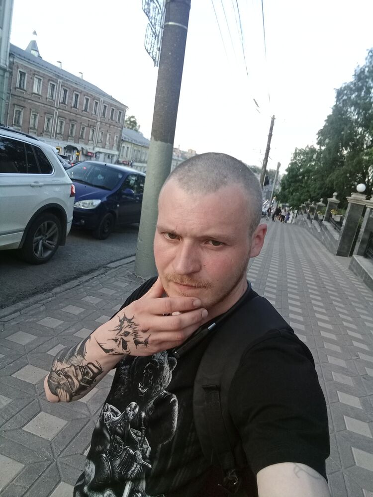  45790478  , 32 ,    