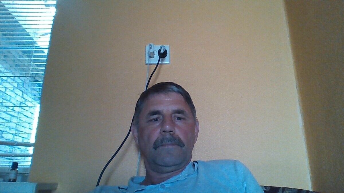  20525548  Vladimir, 64 ,    