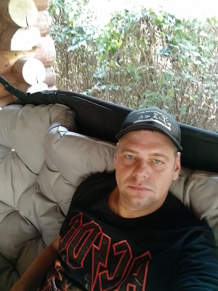  46133508  , 37 ,    