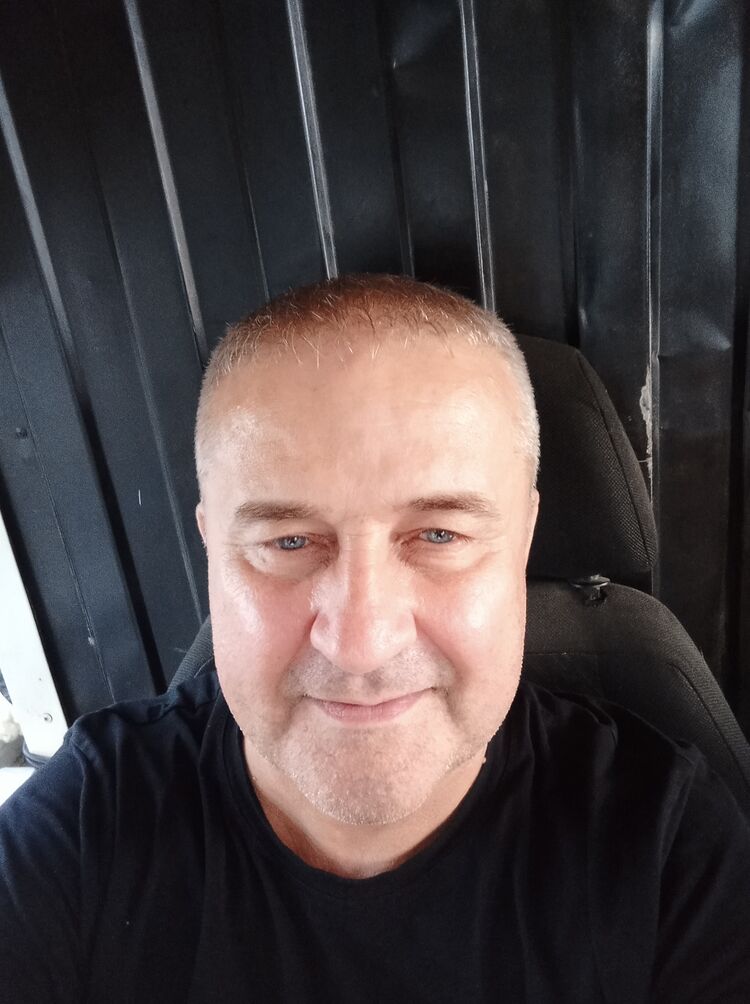  45204778  , 56 ,    