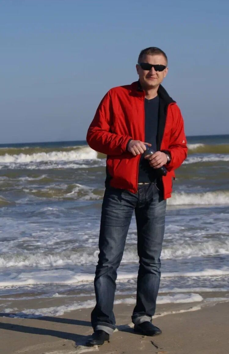  31350598  , 46 ,    -