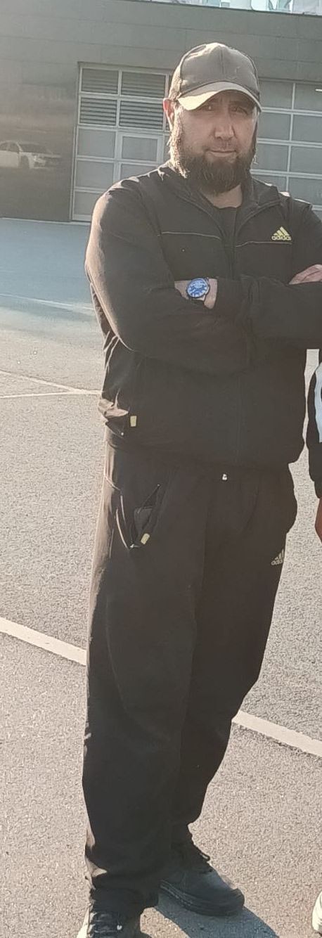  27537348  Abduvalijon, 52 ,    -