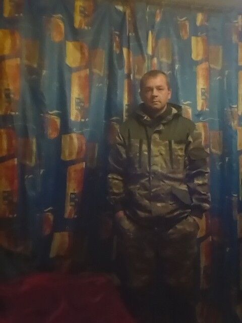  14120499  Ruslan, 37 ,    