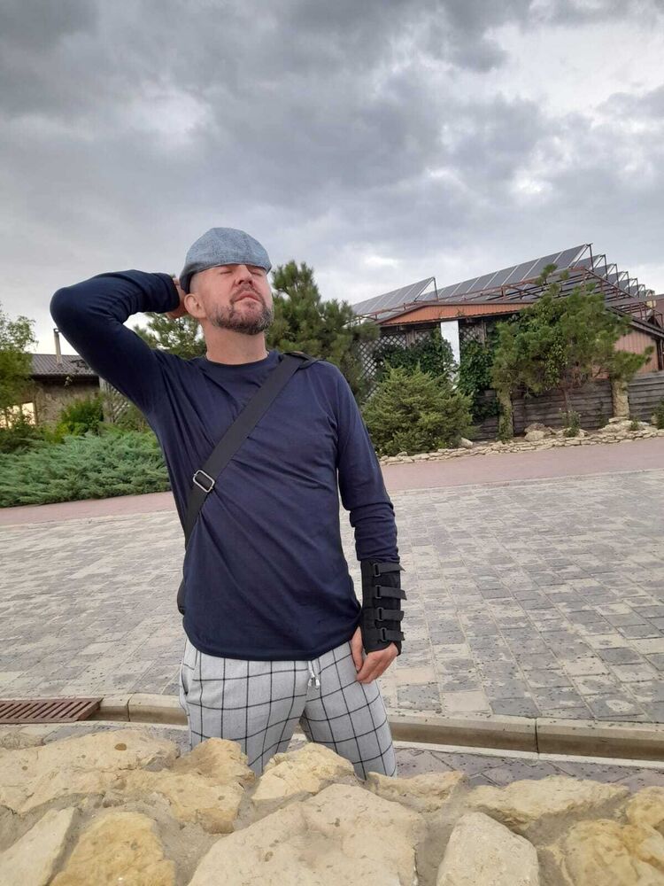  ,   Andrey, 48 ,   ,   