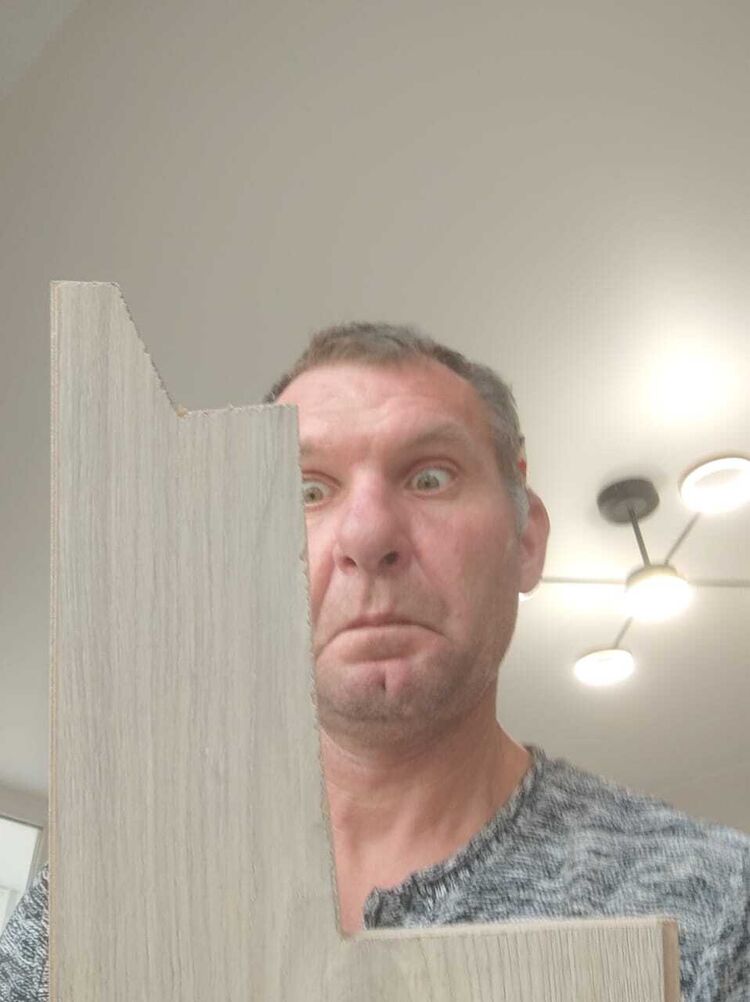  43061438  , 46 ,    