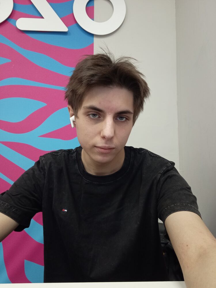  44630638  , 21 ,    -