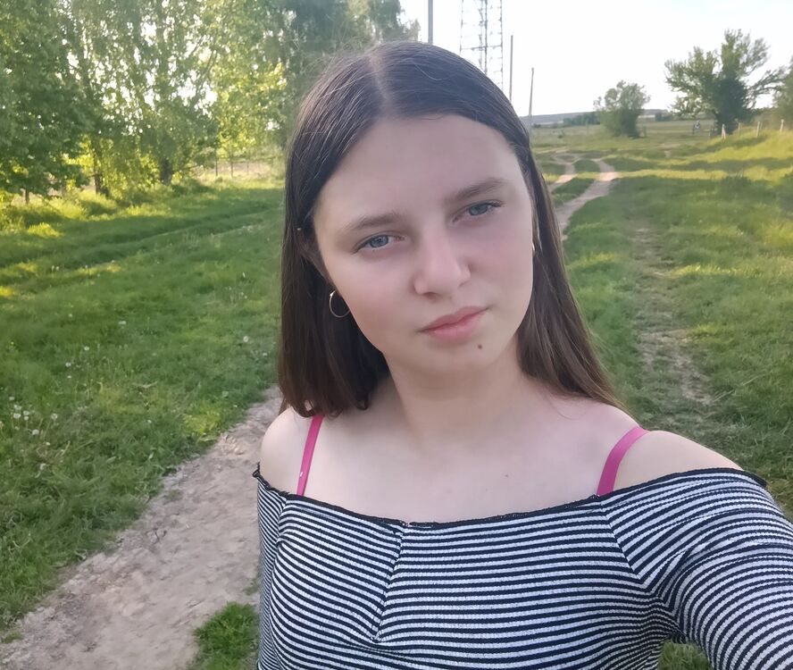  51833608  , 19 ,    