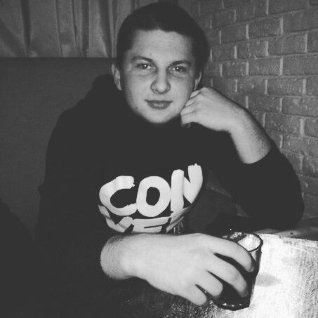  8784608  Sergei, 31 ,    