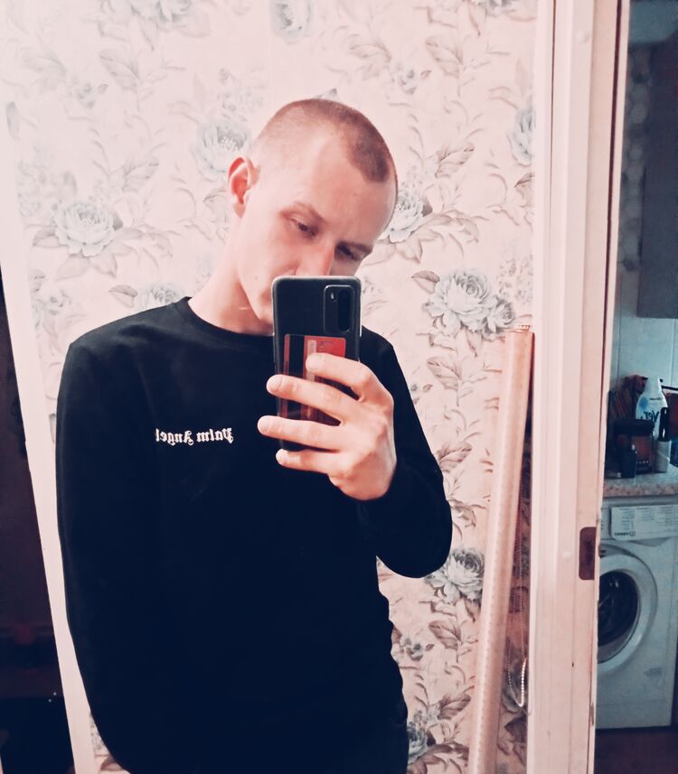  33512278  Maxim, 23 ,    -