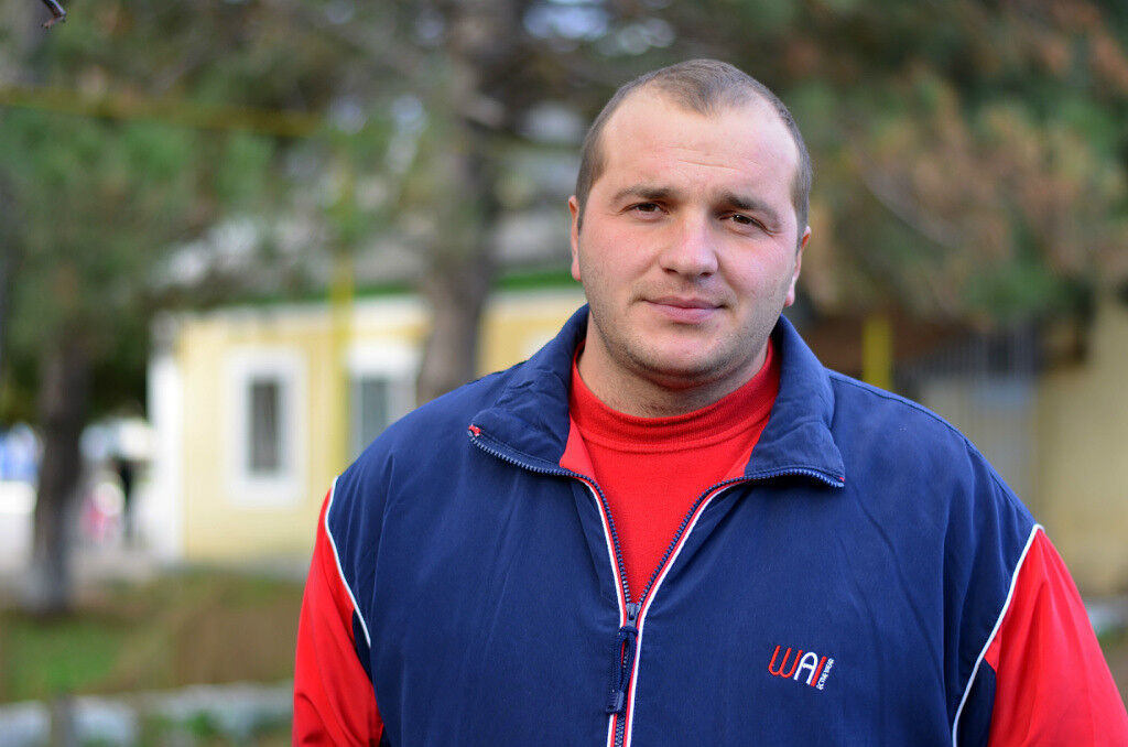 14913798  Andrei, 39 ,    