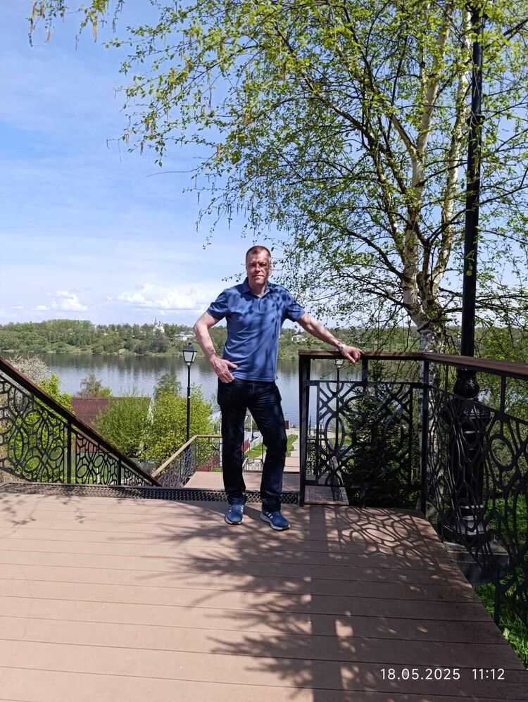  ,   Andrey, 43 ,   c 