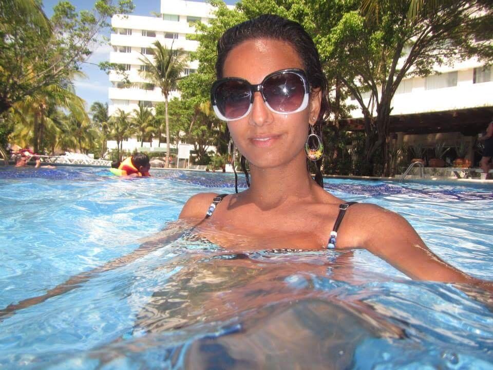  Palais-Bourbon,   Lena, 42 ,   ,   , c 