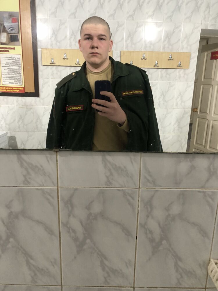  33136398  , 21 ,    