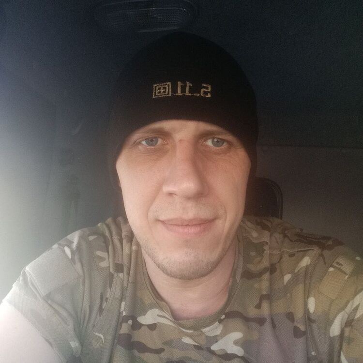  48712268  , 35 ,    