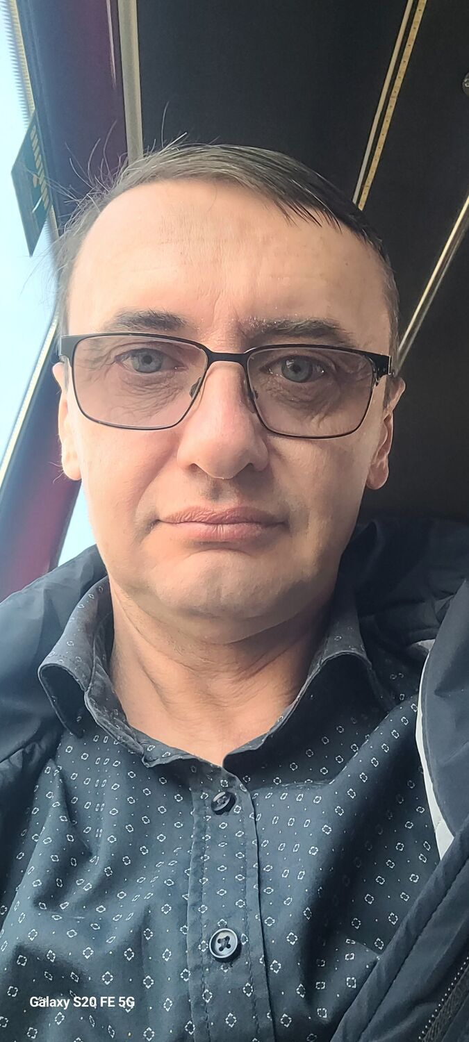  46577638  , 51 ,     