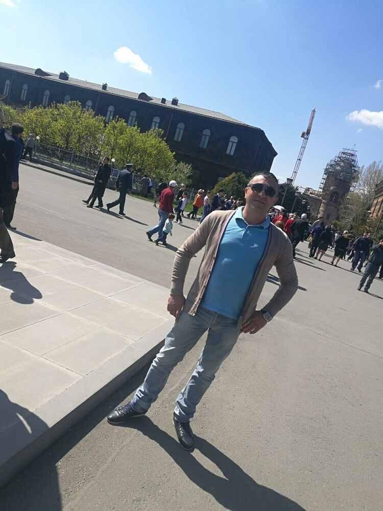  11929858  Karen, 40 ,    