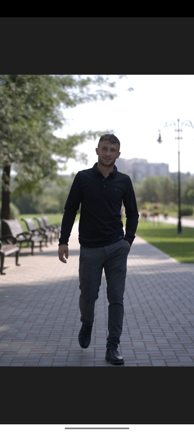  45963448  Petru, 25 ,    