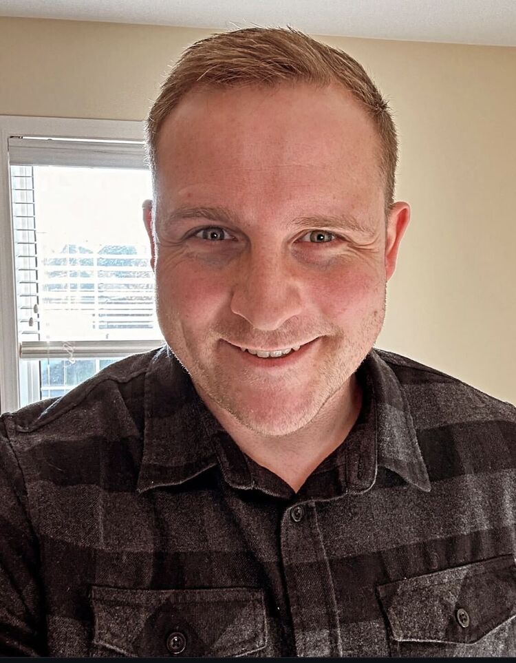  54682248  Leonardo, 45 ,    