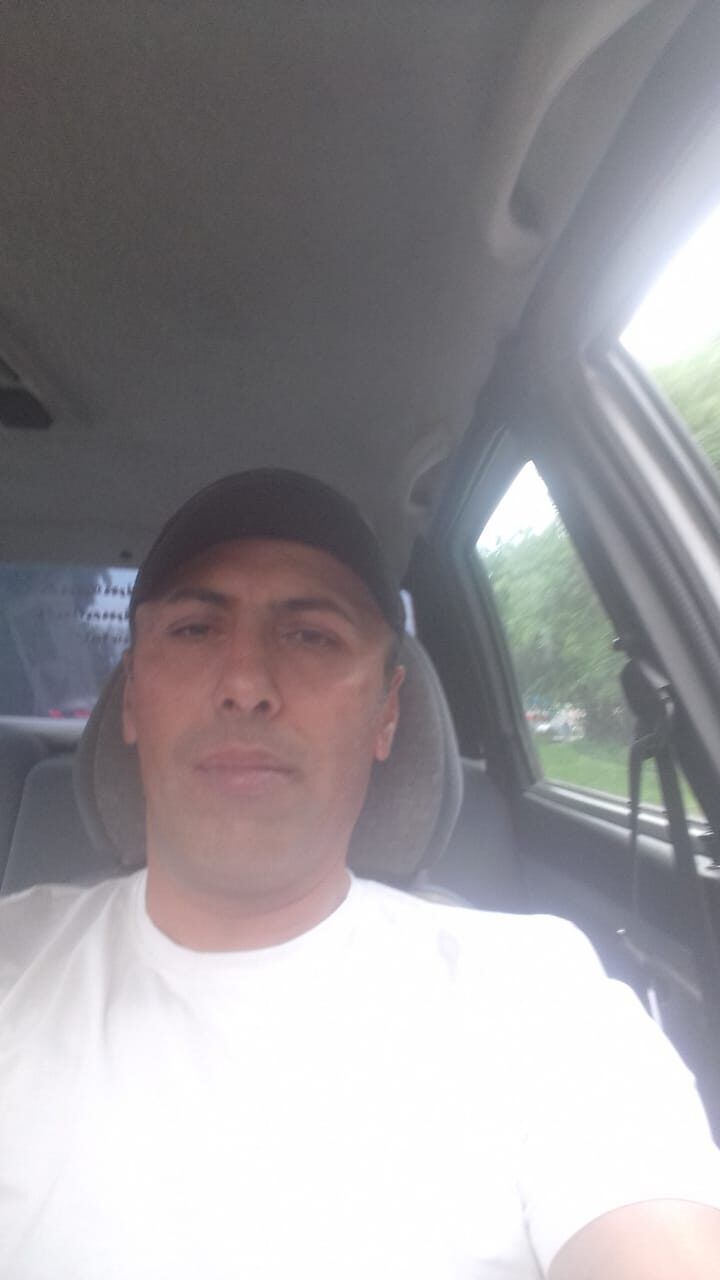  46364748  Emir TC, 44 ,    