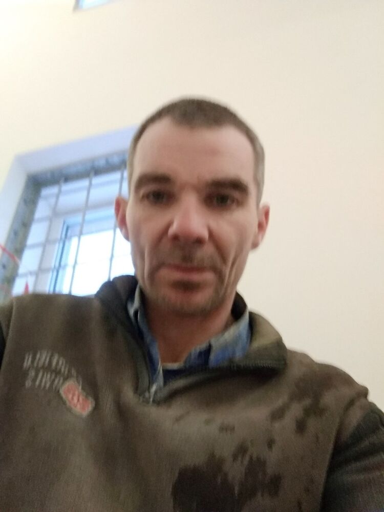  ,   Robert, 48 ,   ,   , c 