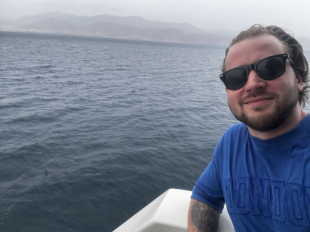  51421558  , 30 ,    Herzliyya