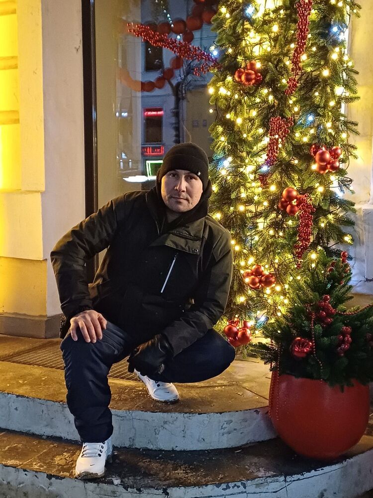  ,   Hamid, 34 ,   c 