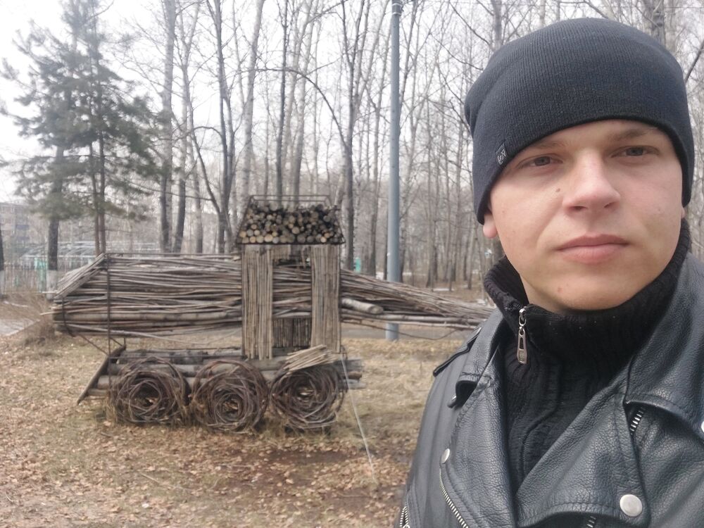  30284098  Sergey, 30 ,    --
