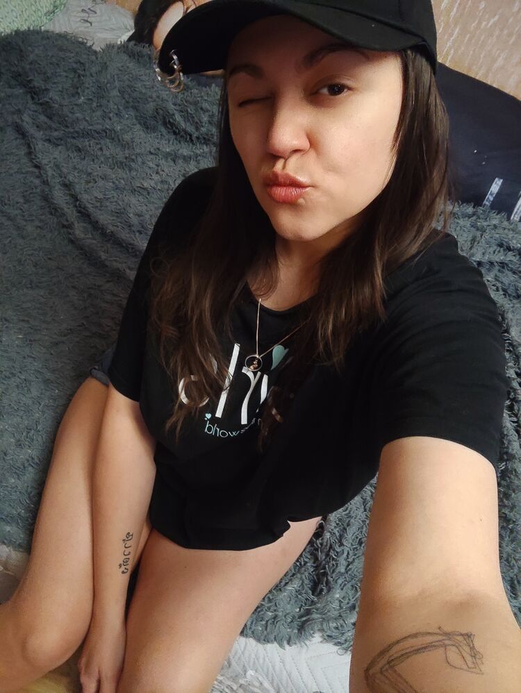  48220528  , 28 ,    