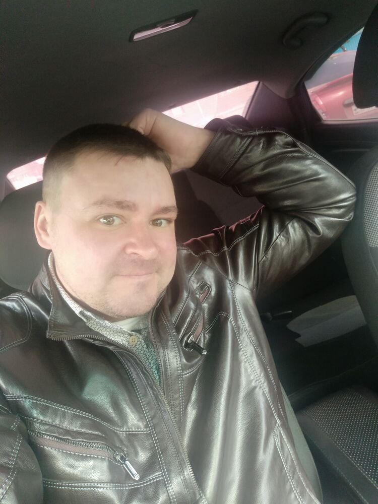  48882198  , 35 ,    