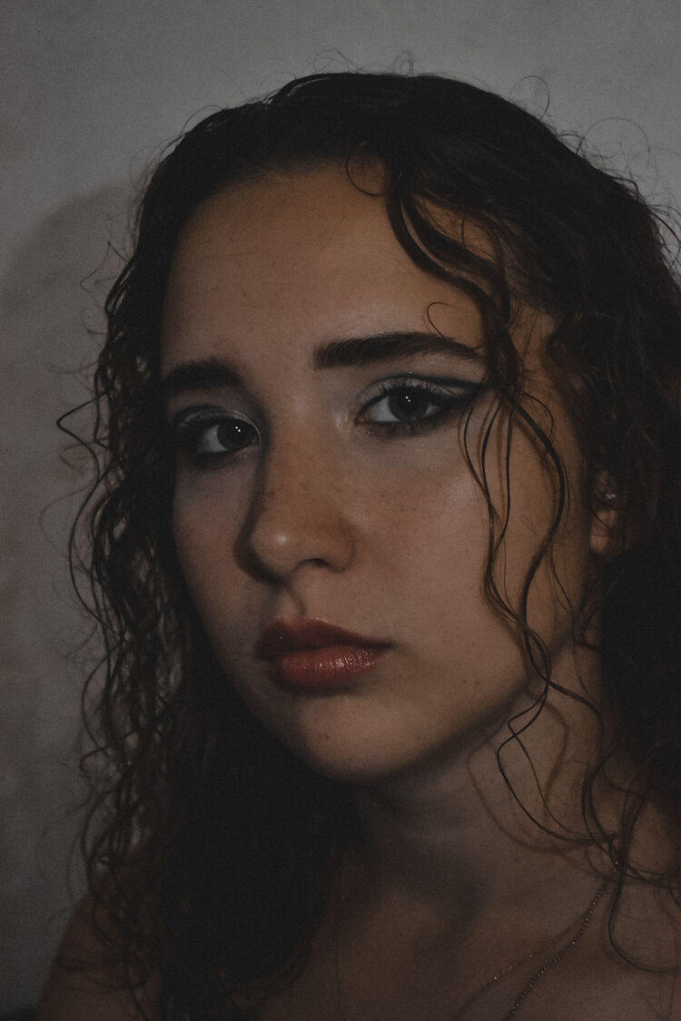  -,   , 24 ,   ,   