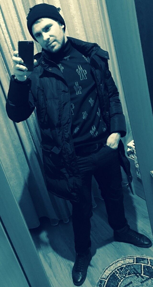  8379858  Leonid, 33 ,    