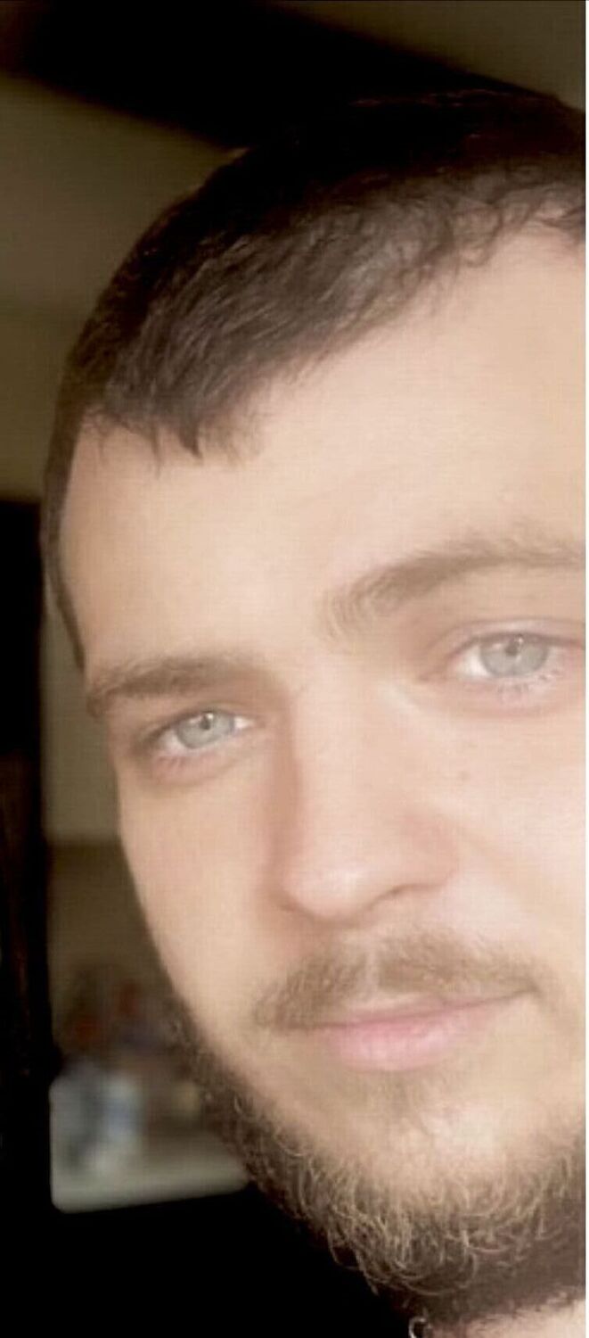  47672398  Igor, 25 ,    