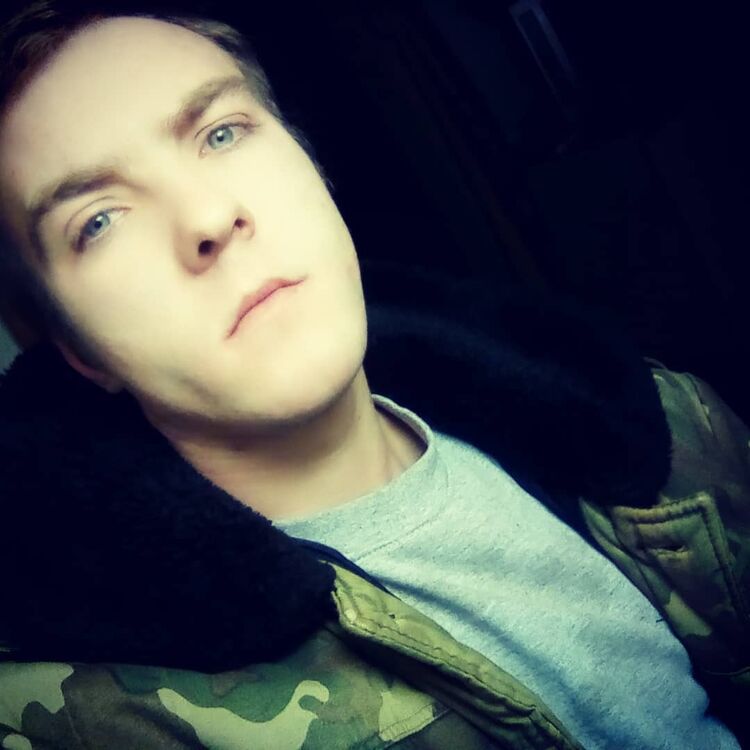  46452018  Pavel, 28 ,    