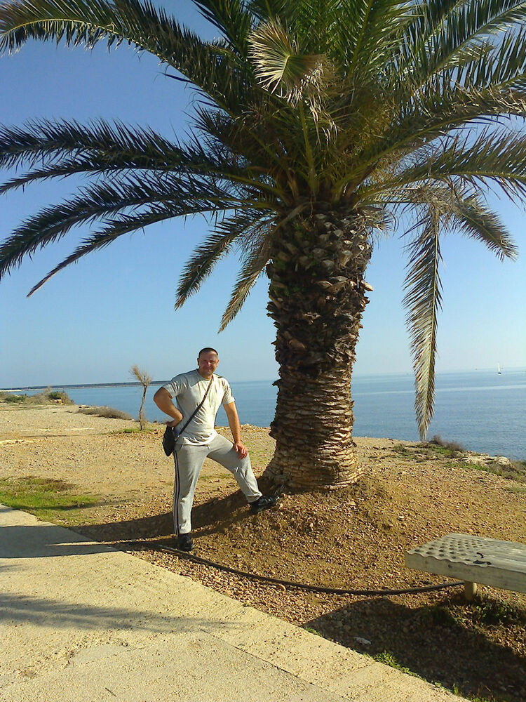  ,   Andris, 43 ,   , 